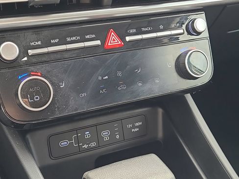 Used 2025 Hyundai Tucson SEL FWD image 15