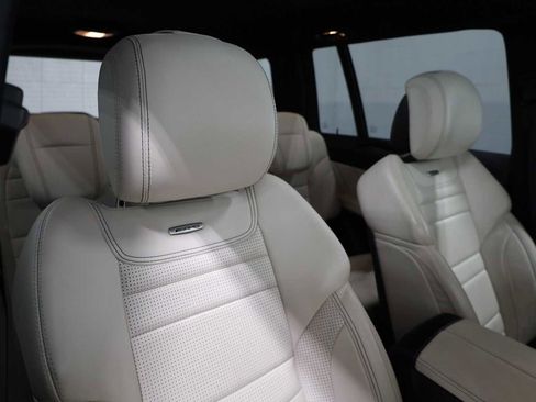 Used 2015 Mercedes-Benz GL 63 AMG 4MATIC image 21