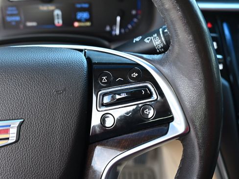 Used 2016 Cadillac XTS Luxury w/ Driver Awareness Package image 18