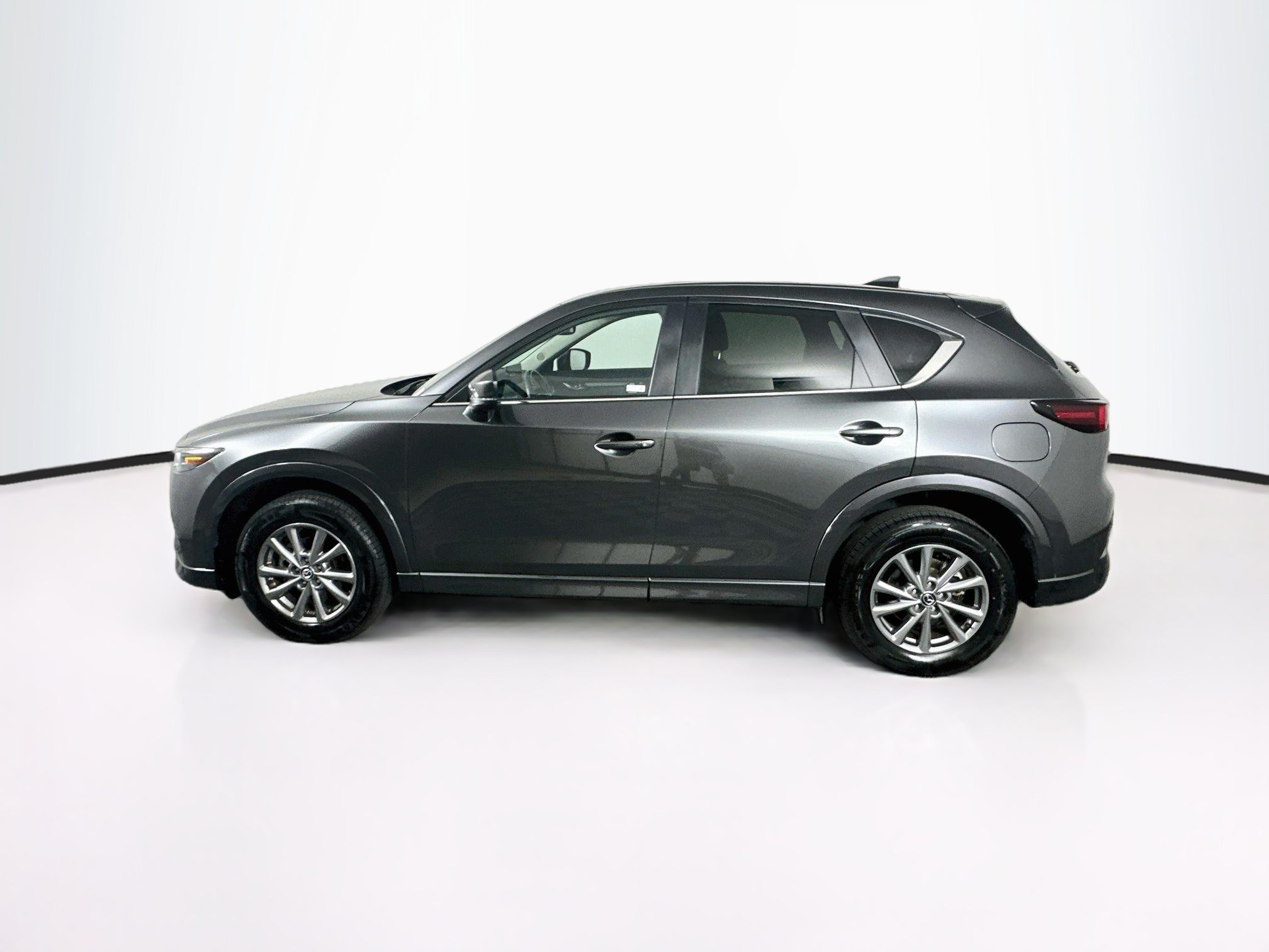 Used 2025 MAZDA CX-5 AWD 2.5 S w/ Preferred Package image 4