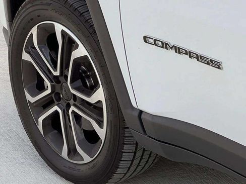Used 2022 Jeep Compass Limited AWD/4WD image 34