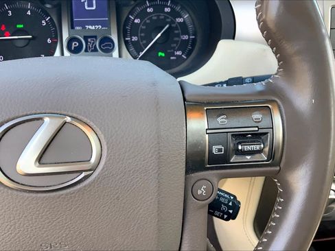 Used 2017 Lexus GX 460 Premium AWD/4WD image 25