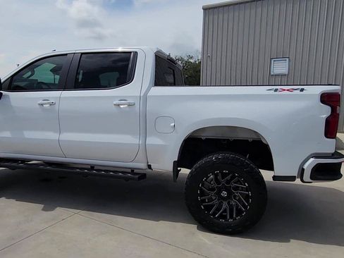 Used 2024 Chevrolet Silverado 1500 RST w/ Convenience Package II AWD/4WD image 6