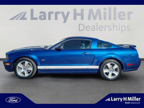 Used 2006 Ford Mustang GT Premium image 2
