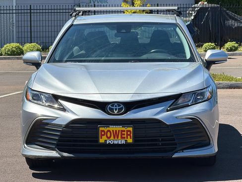 Used 2021 Toyota Camry LE w/ Cold Weather Package FWD image 9