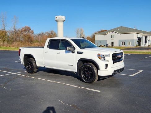Used 2019 GMC Sierra 1500 Elevation w/ Elevation Value Package image 9