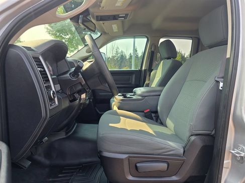 Used 2016 RAM 1500 Express w/ Popular Equipment Group AWD/4WD image 11