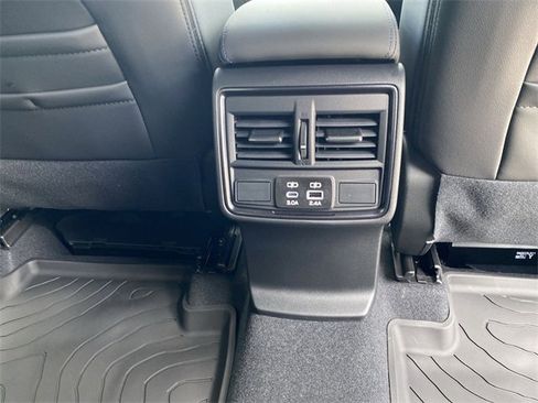 Certified 2025 Subaru Forester Limited w/ Popular Package image 15