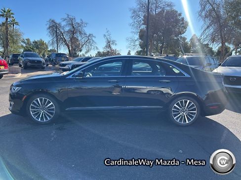 Used 2018 Lincoln MKZ Select w/ Technology Package image 4