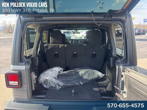 Used 2021 Jeep Wrangler Unlimited Sport AWD/4WD image 36