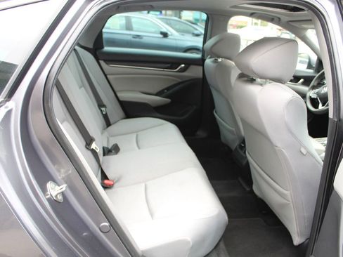 Used 2019 Honda Accord EX image 11