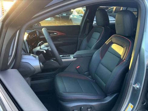 New 2026 Chevrolet Equinox EV RS image 9