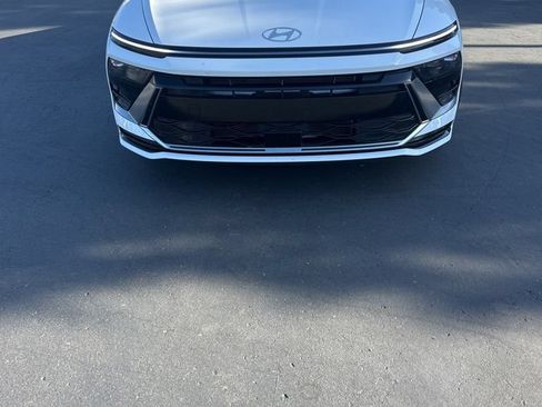 Used 2025 Hyundai Sonata SEL FWD image 4