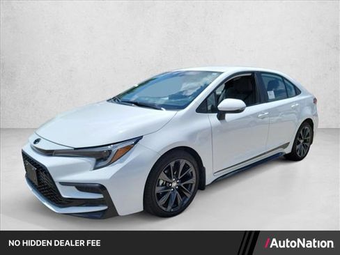 Used 2026 Toyota Corolla SE FWD image 1