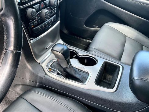 Used 2020 Jeep Grand Cherokee Limited RWD image 15
