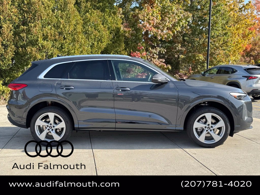 Used 2025 Audi Q5 Premium Plus AWD/4WD image 3
