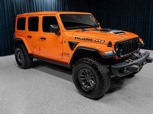 Used 2025 Jeep Wrangler Unlimited Rubicon 392 AWD/4WD image 3