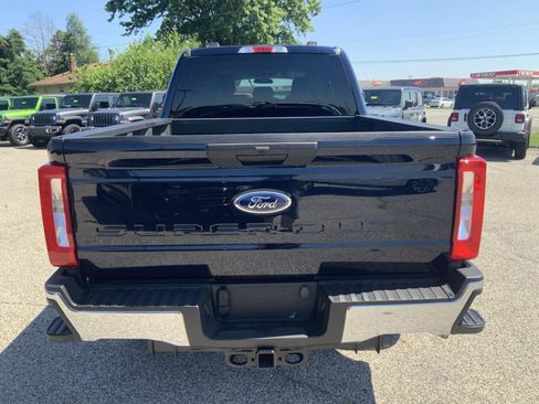 Used 2025 Ford F250 XLT AWD/4WD image 9