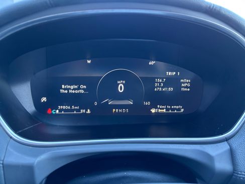 Used 2019 Lincoln Nautilus Reserve image 10