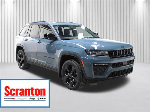 New 2026 Jeep Grand Cherokee Limited w/ Limited Altitude Package AWD/4WD image 1