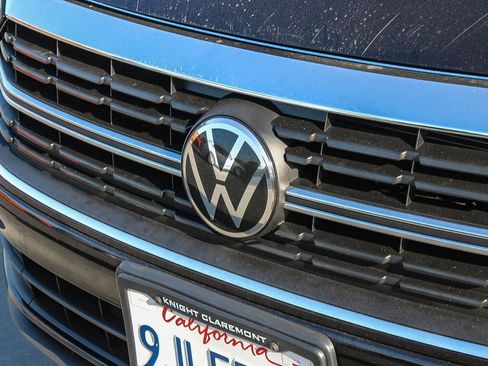 Used 2023 Volkswagen Jetta SE FWD image 6