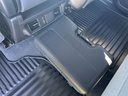 New 2026 Chevrolet Silverado 2500 Custom w/ Custom Value Package AWD/4WD image 17