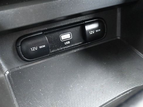 Certified 2024 Kia Soul LX w/ Option Group 015 image 20