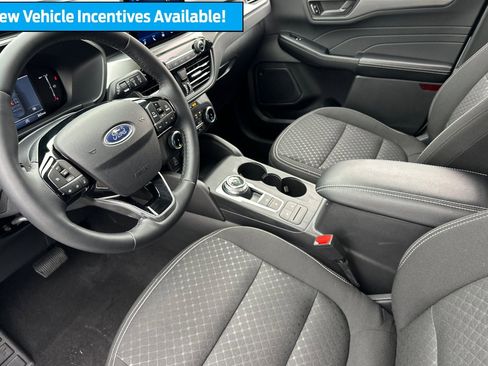Used 2025 Ford Escape Active w/ Cold Weather Package image 11