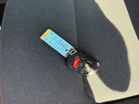 Used 2025 Jeep Wrangler Unlimited Sahara w/ Safety Group image 37