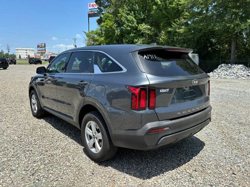 Used 2021 Kia Sorento LX AWD/4WD image 2