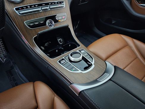 Certified 2020 Mercedes-Benz C 300 Sedan image 22