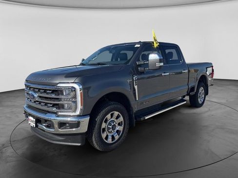 Used 2023 Ford F250 Lariat w/ Tow Technology Package AWD/4WD image 3