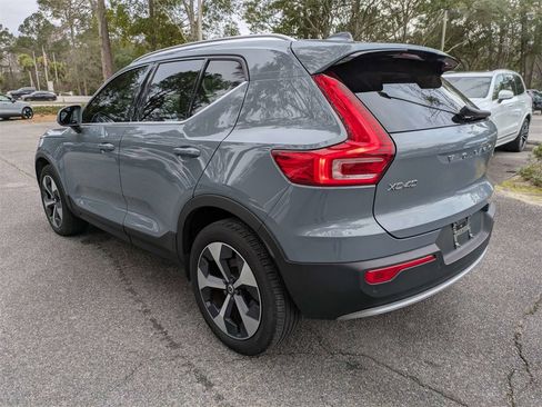 Certified 2023 Volvo XC40 B5 Plus w/ Protection Package Premier image 6