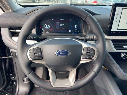New 2026 Ford Explorer Active image 14