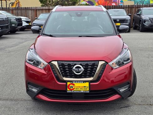 Used 2020 Nissan Kicks SR w/ SR Premium Package FWD image 25