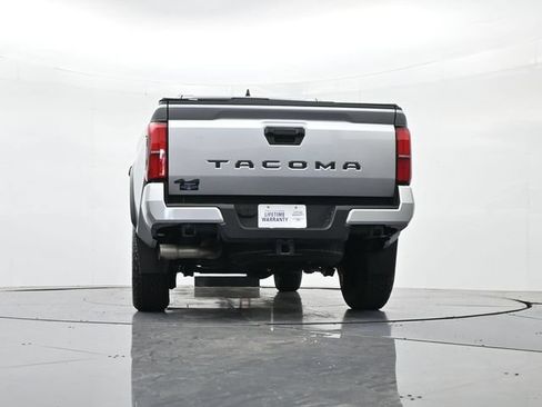 Used 2024 Toyota Tacoma TRD Off-Road AWD/4WD image 37