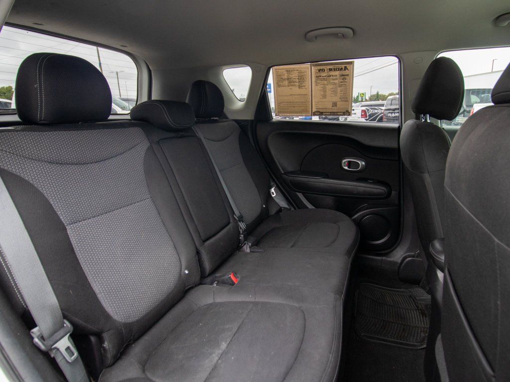 Used 2018 Kia Soul + FWD image 16