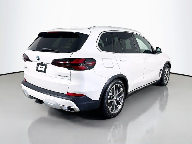 Used 2026 BMW X5 xDrive50e AWD/4WD image 7