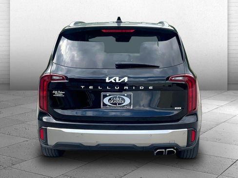 Used 2025 Kia Telluride S AWD/4WD image 3