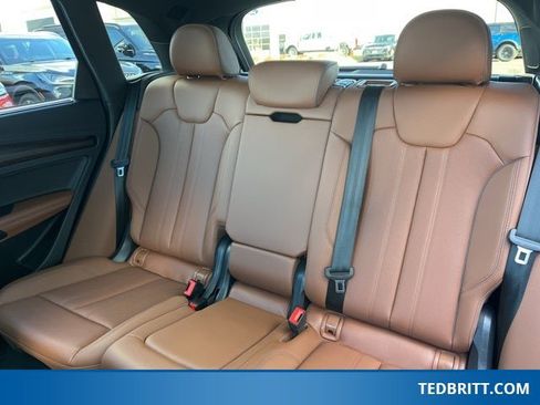 Used 2022 Audi Q5 2.0T Prestige w/ Prestige Package image 14