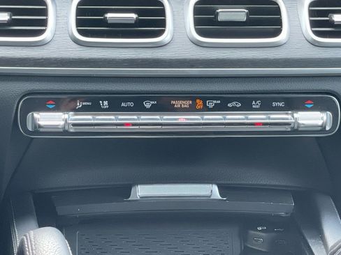 Used 2020 Mercedes-Benz GLS 450 4MATIC image 34