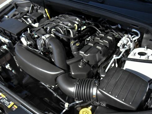 Used 2022 Dodge Durango GT AWD/4WD image 51