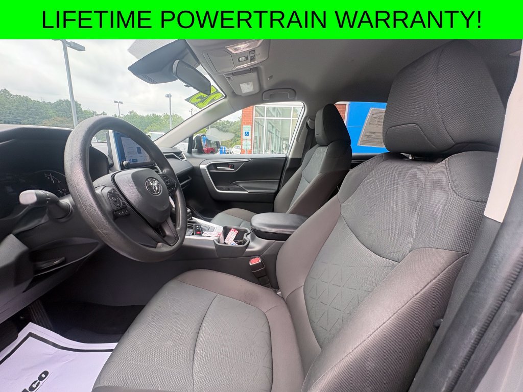Used 2024 Toyota RAV4 XLE AWD/4WD image 11