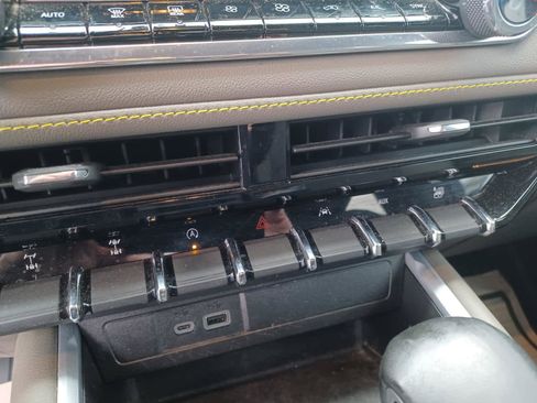 Used 2024 Chevrolet Colorado ZR2 w/ ZR2 Bison Edition image 14