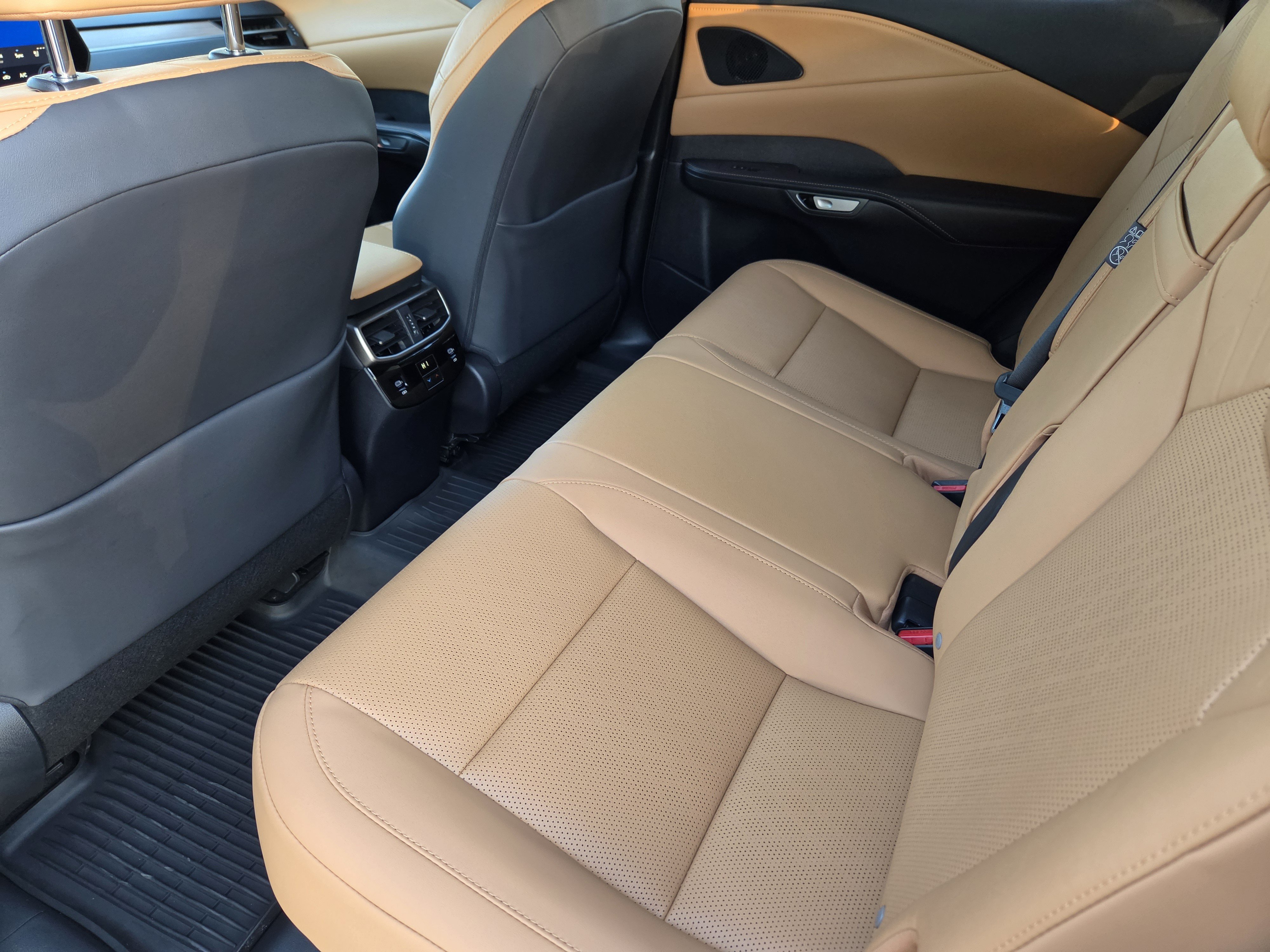 Used 2025 Lexus RX 350 Premium Plus FWD image 26