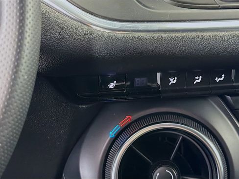 Used 2022 Chevrolet Blazer LT image 22