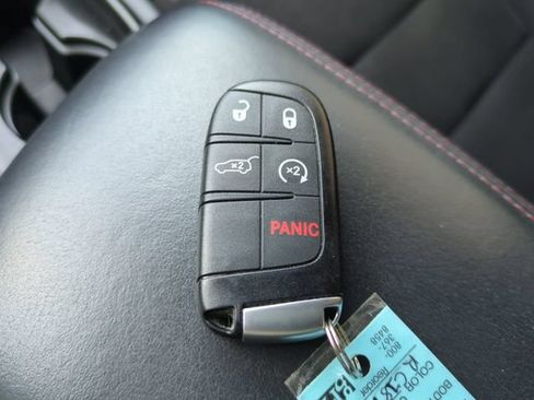 Used 2024 Dodge Durango R/T RWD image 36