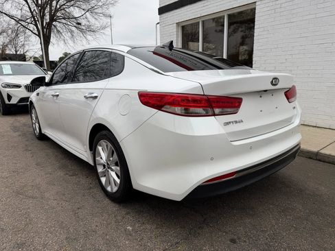 Used 2016 Kia Optima EX w/ Premium Package image 7