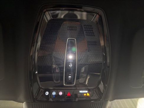 Certified 2026 Cadillac Vistiq Luxury image 36