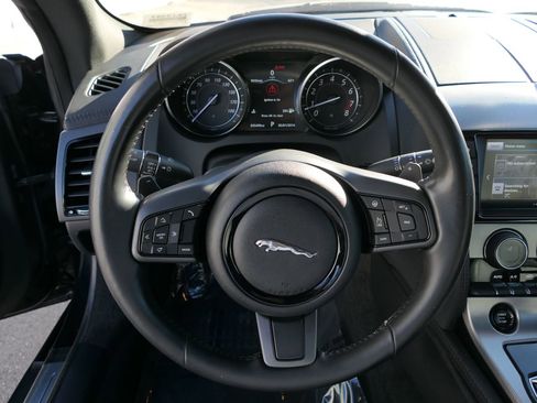 Used 2017 Jaguar F-TYPE Coupe image 19